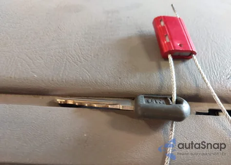 1997 Chevrolet Suburban 2500 from USA, damaged, VIN 1GNGK26J5VJ342945